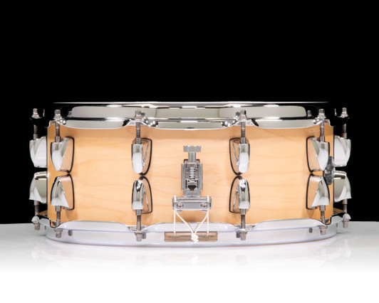 Yamaha Tour Custom 14”x5.5” Maple Snare Drum – Butterscotch Satin right side view