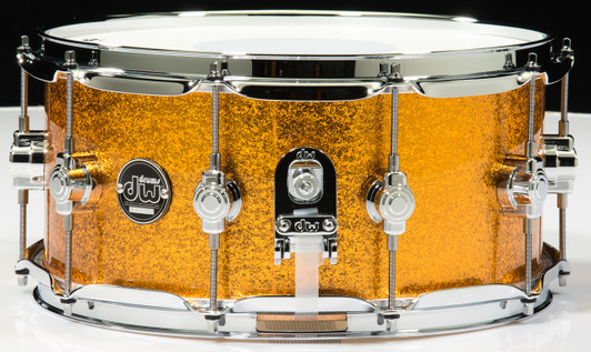 DW Performance Series 6.5x14 Snare Mag Side View 2