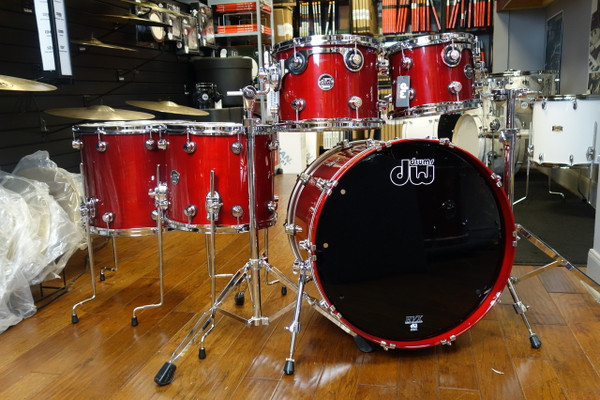 DW Performance Drum Kit Candy Apple Red 10/12/14/16/22
