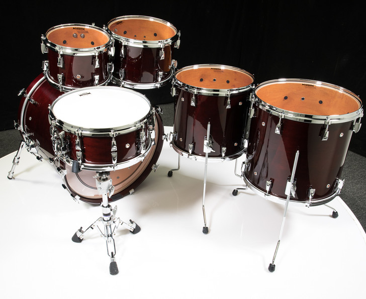 Yamaha Absolute Hybrid Maple 6pc 10/12/14/16/22/14SD Classic Walnut - Top