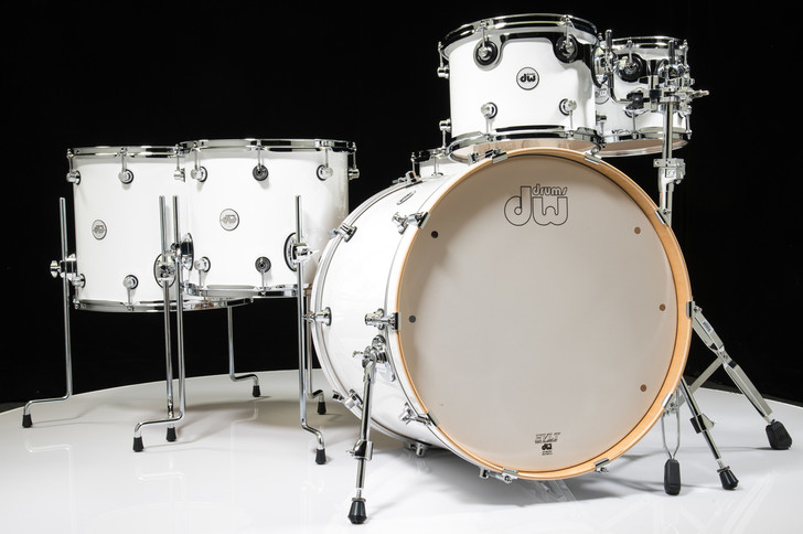 DW Design Series 6pc Drum Set - Gloss White 10/12/14/16/22/14SD