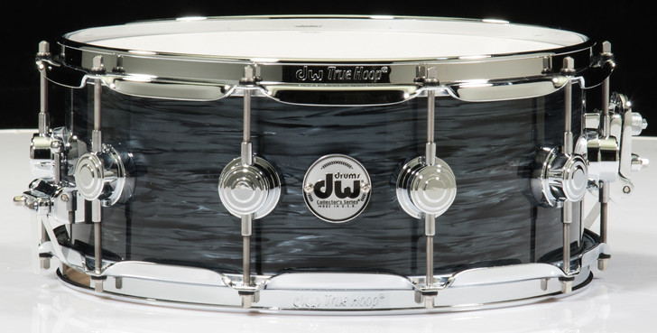 DW Collector's 5.5" x 14" Snare Drum - Grey Oyster