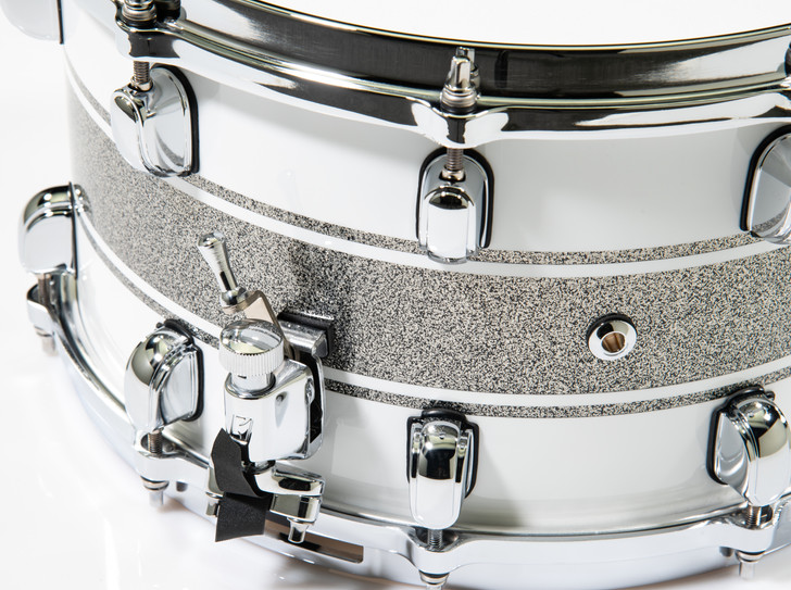 Tama Starclassic Maple 8x14 Snare- Silver Snow Racing Stripe