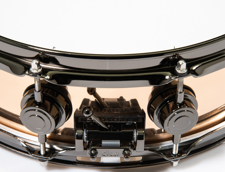 DW Polished Bronze 4x14 Snare Drum w/Black Nickel HW