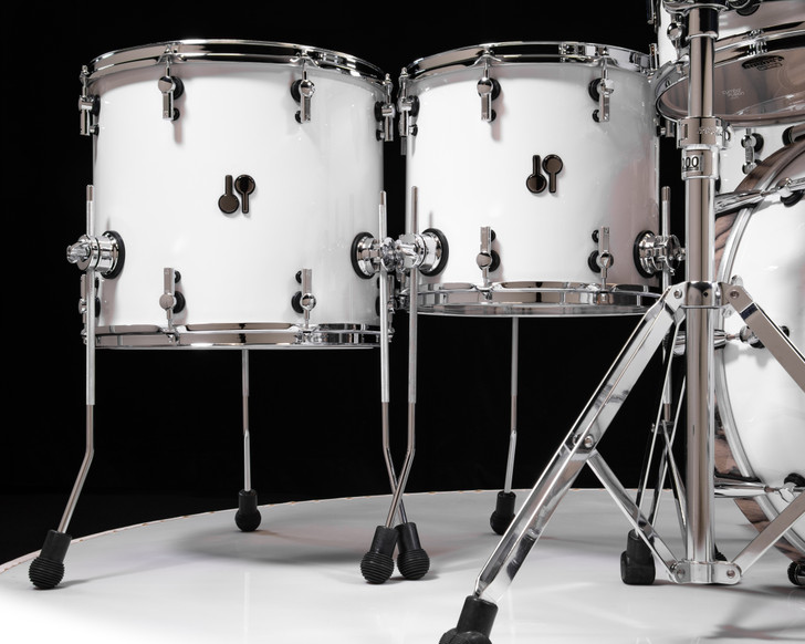 Sonor SQ2 6pc Beech Kit - Solid White w/Snow Tiger Hoops