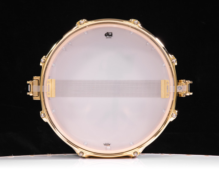 DW Collector's SSC Maple 3.14x13 Pi Snare - Gold Glass w/ Gold HW