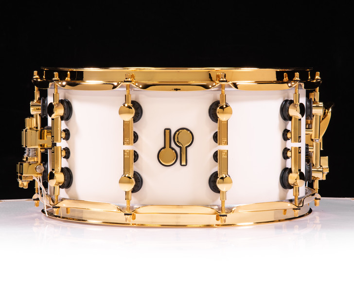 Sonor SQ2 14"x7" Medium Maple Snare - Creme White w/ Gold Hardware