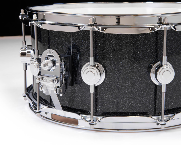 DW Collector's 6.5x14 SSC Maple Snare - Black Ice w/Chrome HW