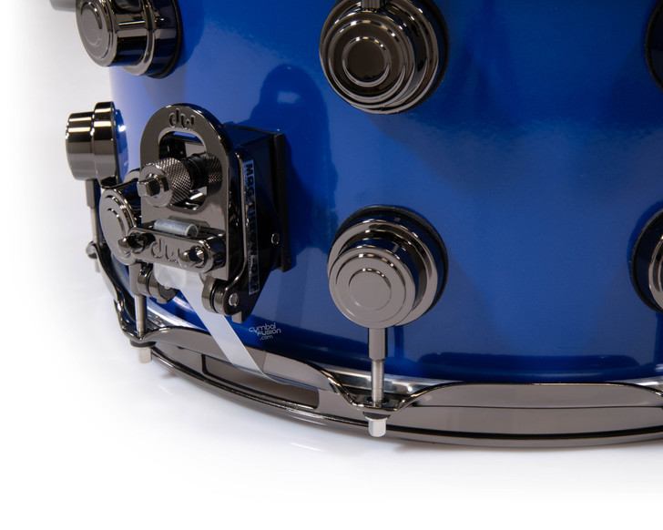 DW Brass Snare Drum 8x14 Black Nickel Hardware - Yama Blue