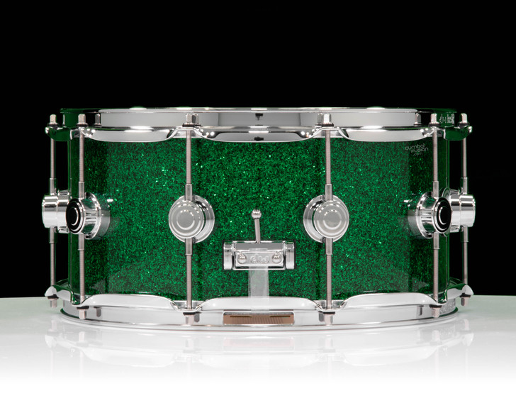 DW Collector’s Series 6.5x14 SSC Maple Snare Drum – Green Glass w/ Chrome Hardware side view