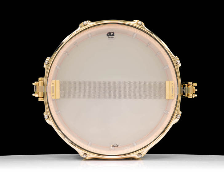 DW Collector's Series SSC Maple 7x13 Snare Drum - Green Glass with Gold Hardware bottom view