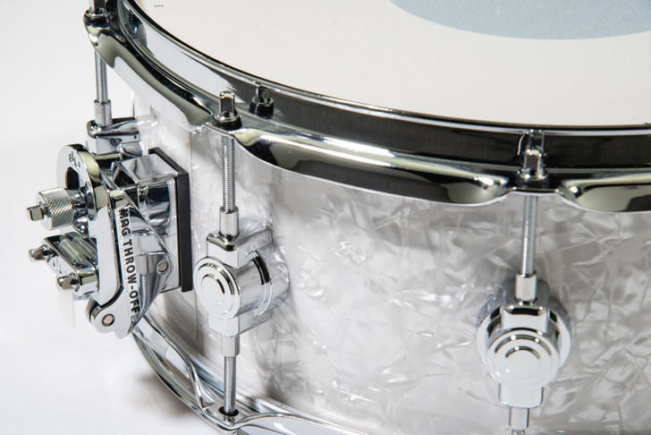 DW Performance Series 5.5x14 Snare - White marine