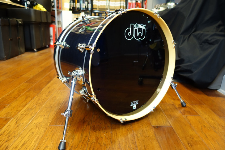 DW Performance Series 16x20 Bass Drum Ebony Stain