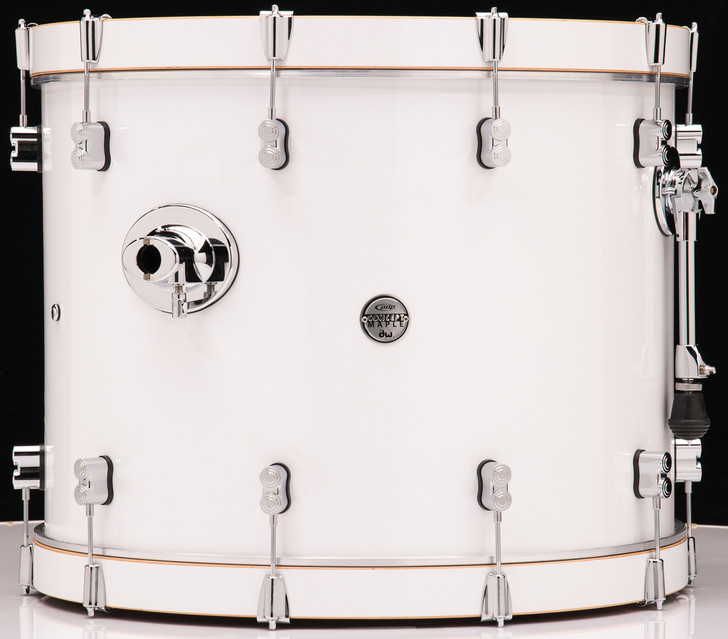 PDP Concept Maple Pearlescent White Bass Drum - 18x24