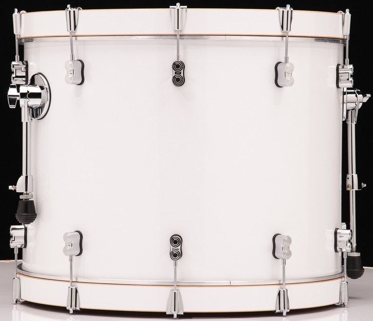 PDP Concept Maple Pearlescent White Bass Drum - 18x24