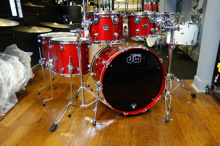 DW Performance Drum Kit Candy Apple Red 8/10/12/14/16/22