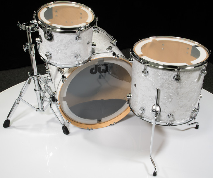 DW Performance Series 3pc Drum Kit White Marine 12/16/22