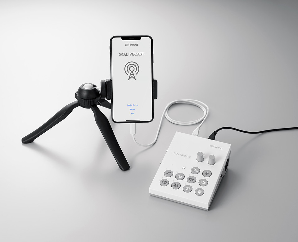 Roland Go:LiveCast Livestreaming Studio for Smartphones (GOLIVECAST)