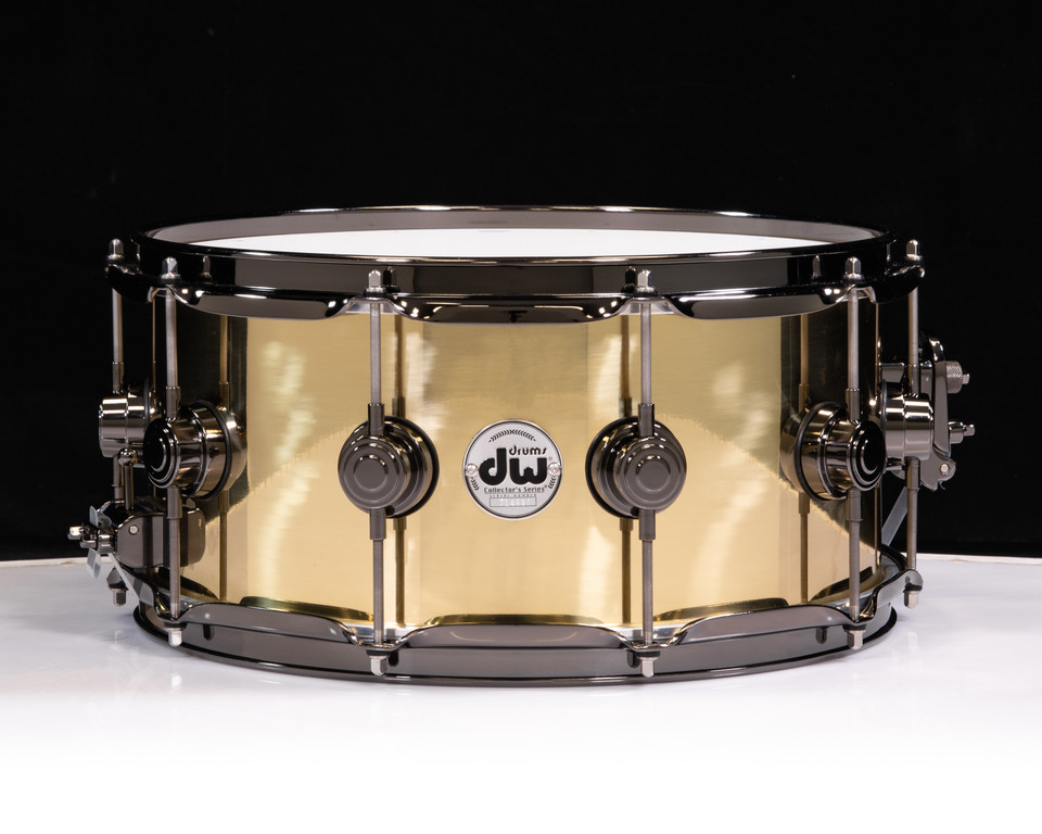 DW Collector's Series Polished Brass 3mm 6.5x14 Snare w/Black Nickel (DRVN6514SPN)