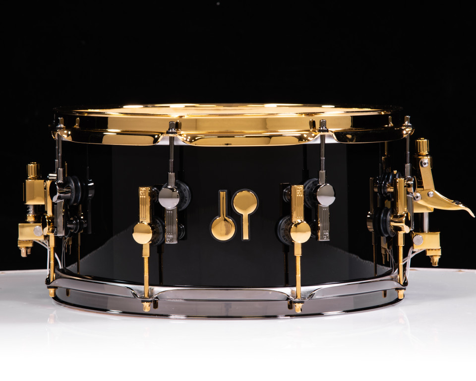 Sonor SQ2 13x6.5 Medium Maple  - Solid Black w/Black and Gold HW