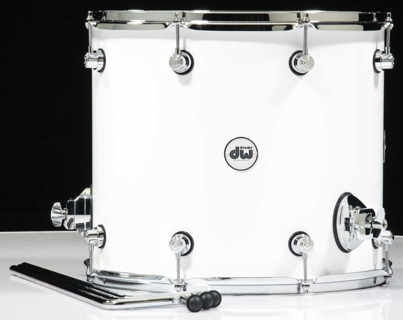 DW Design Series 6pc Drum Set - Gloss White 10/12/14/16/22/14SD