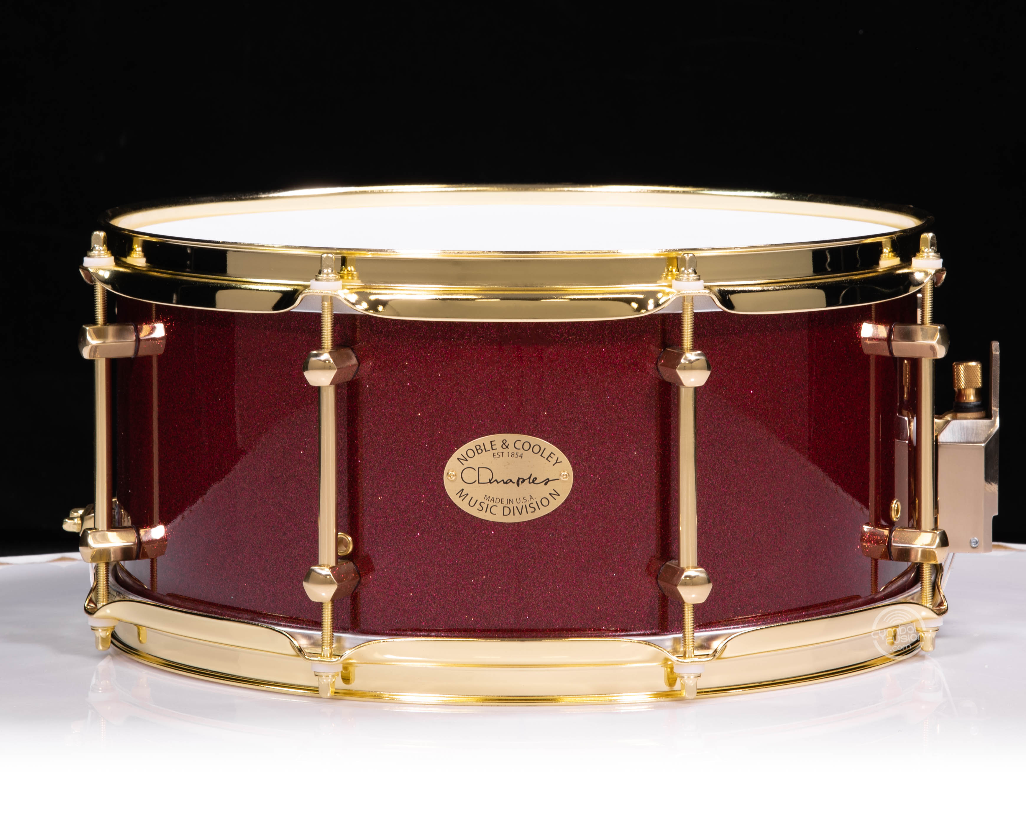 Noble & Cooley CD Maple 6.5x14 Snare - Burgundy Sparkle (CDS-0931-22)