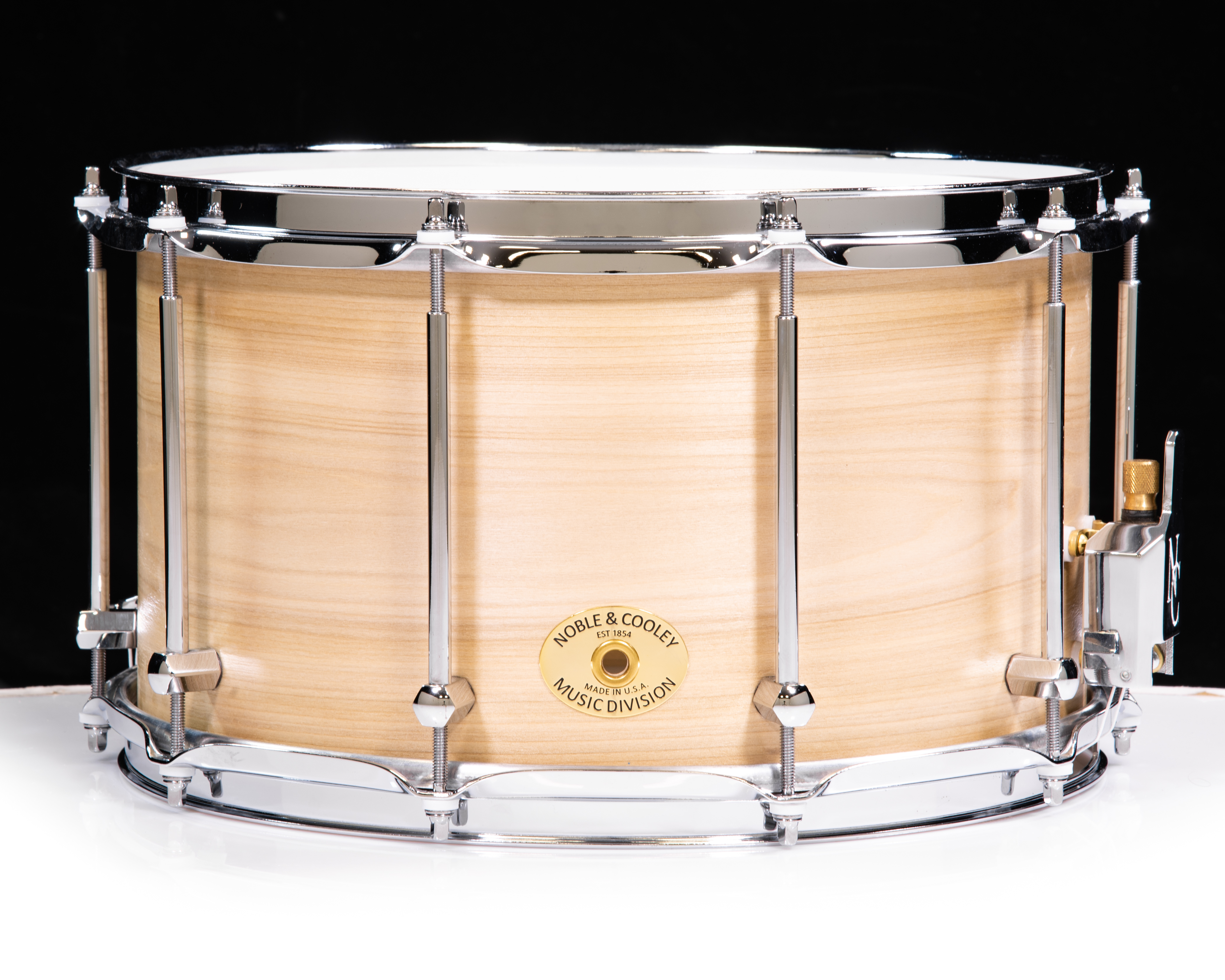 Noble & Cooley Solid Shell Classic Series Tulip 8 x 14 Snare