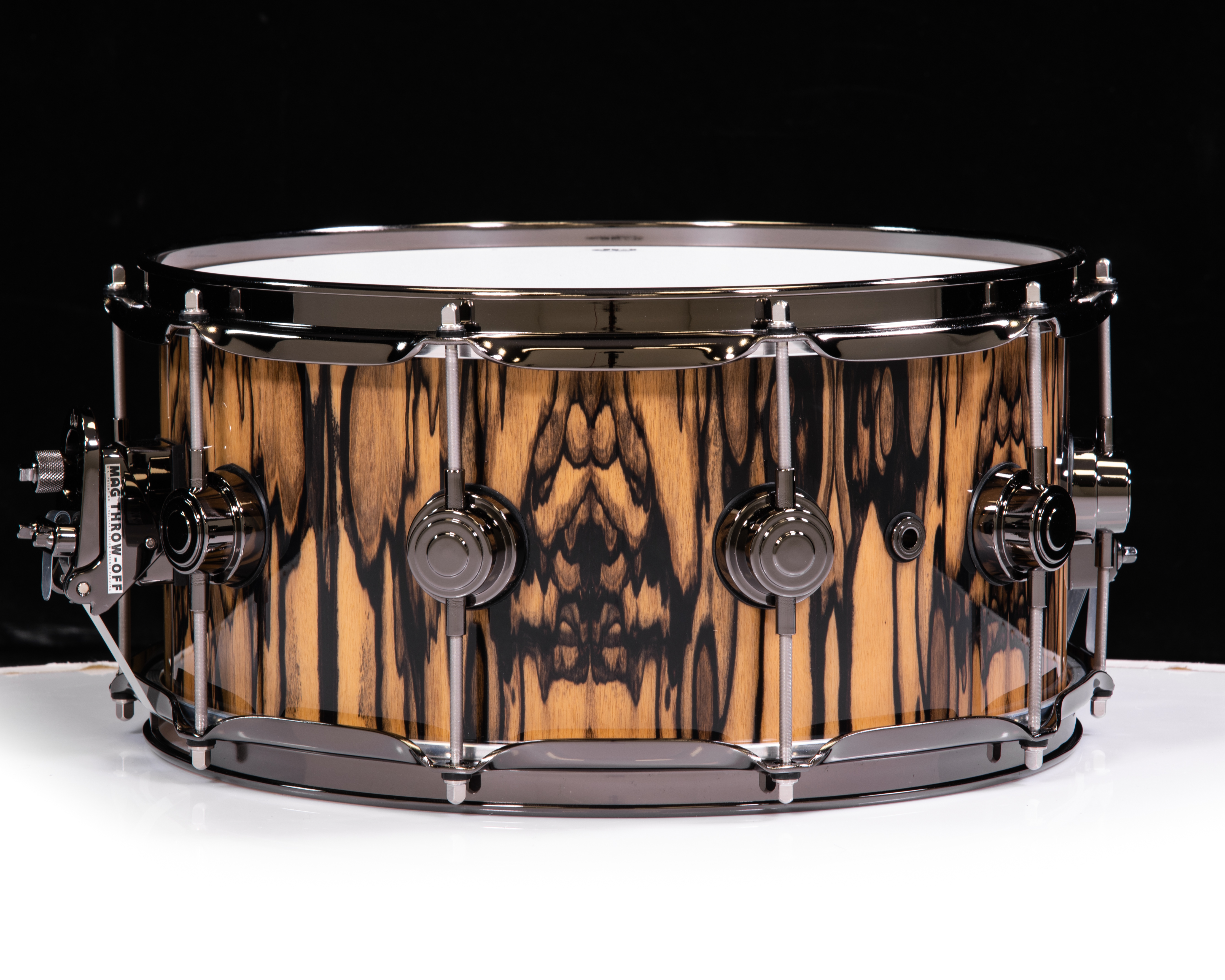 DW Collector's Series Royal Ebony 6.5x14 Snare Drum Natural High