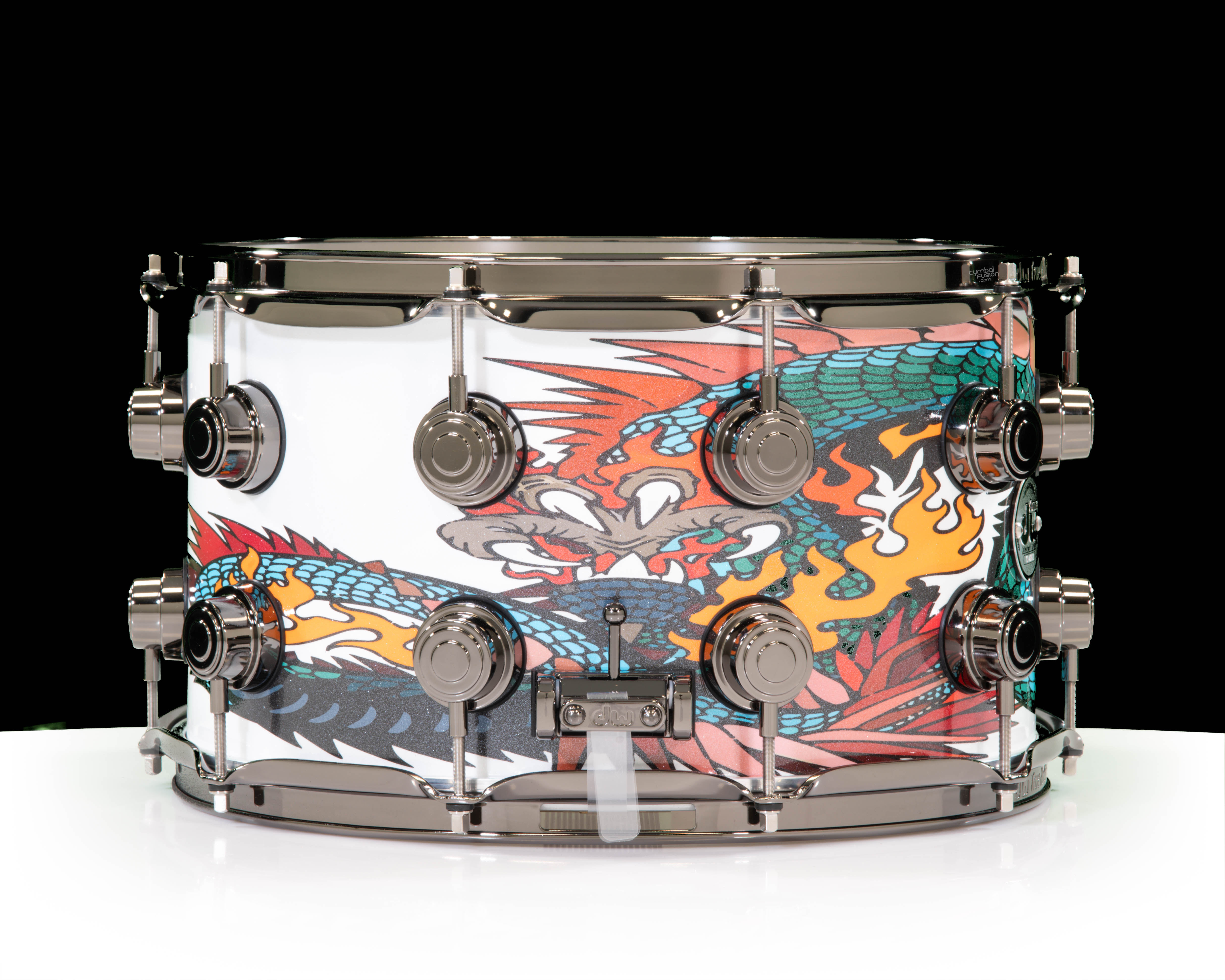 トランプ REGALIA COLLECTORS EDITION DW Collector's 8x14 Brass Snare Drum - Custom Wrap - White Dragon