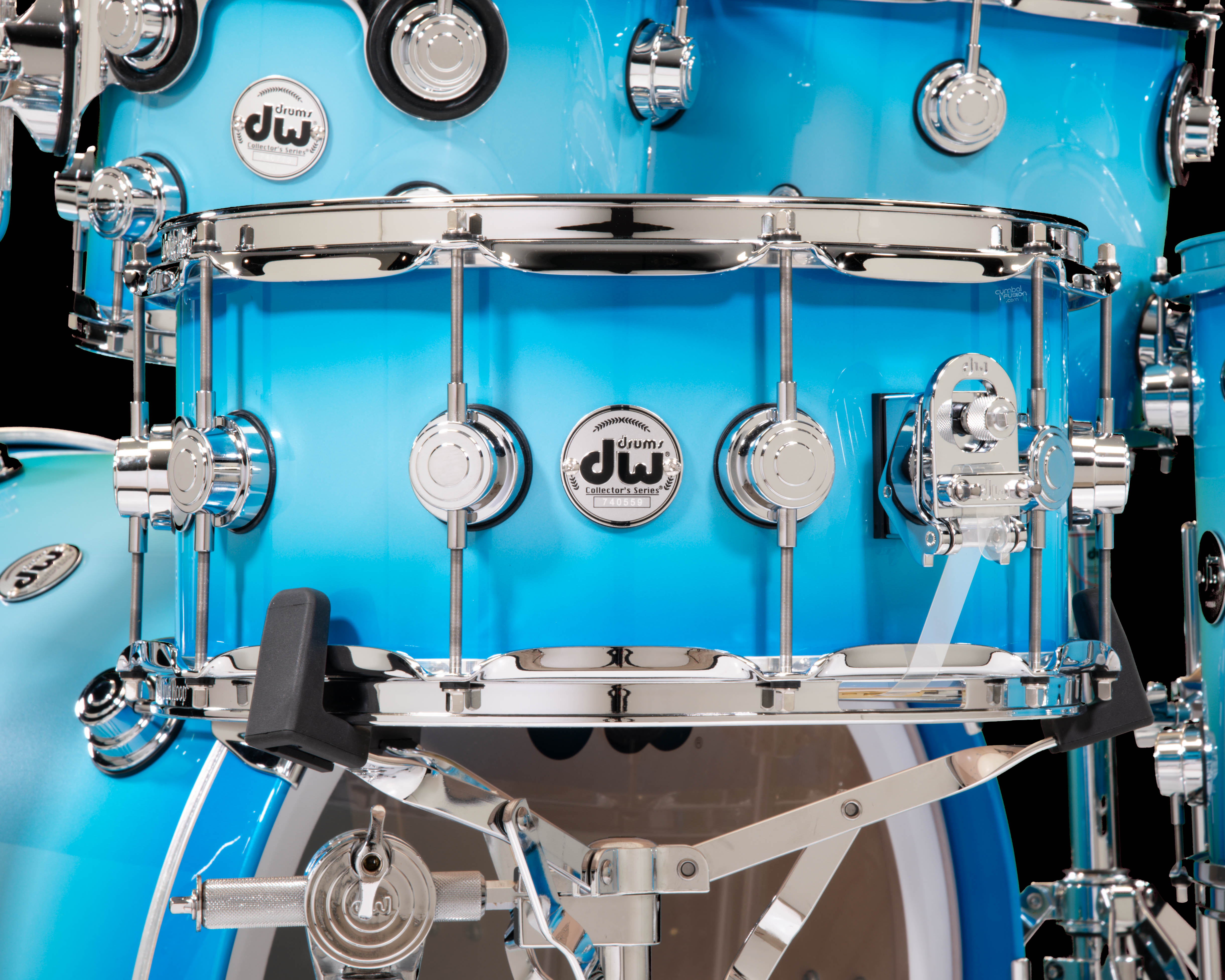 DW Collector's 6pc Maple Kit - Baby Blue w/ Pearl to Regal Blue