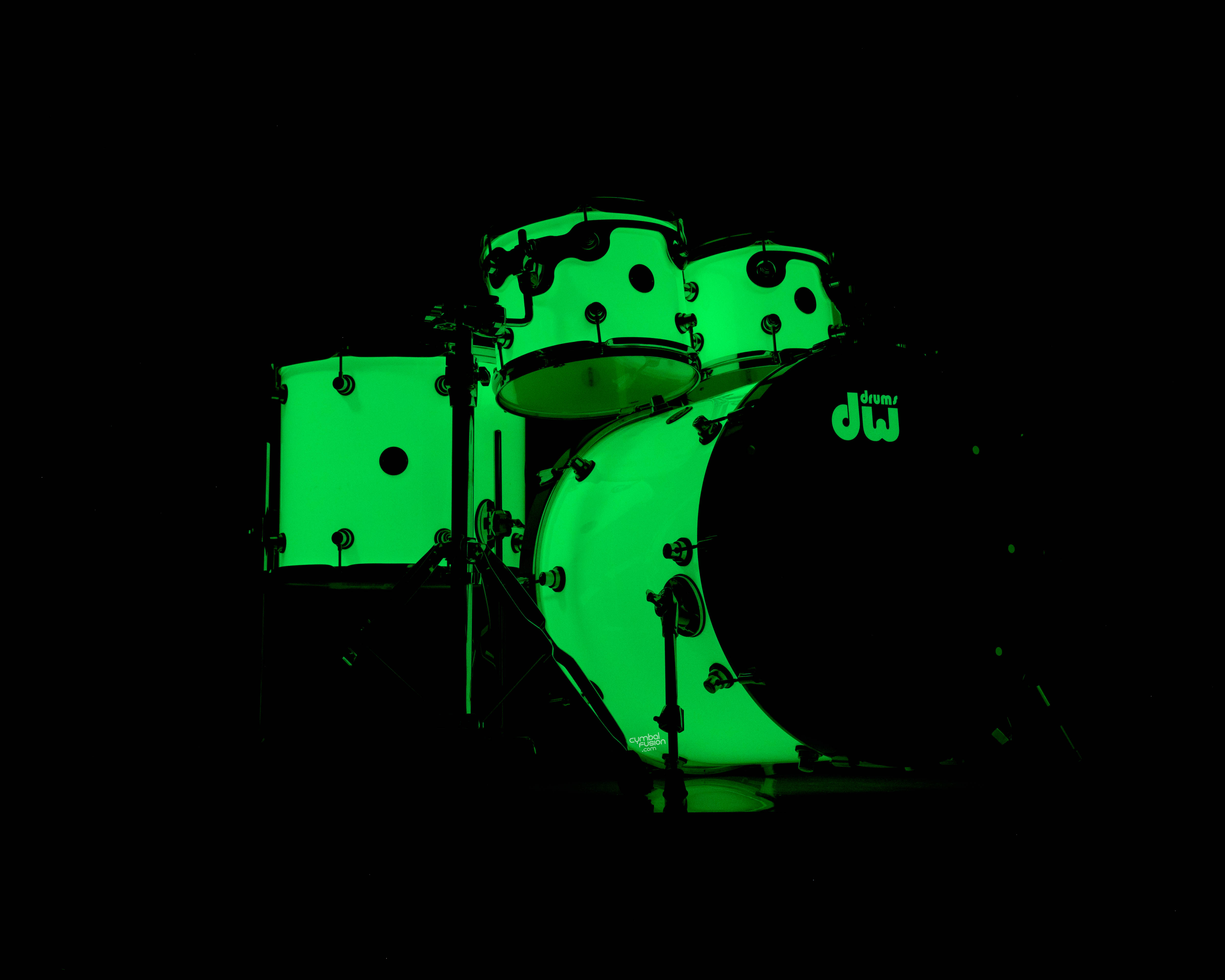 DW Design Series Acrylic Shell Pack Wrapped in Premium Glow-in-the