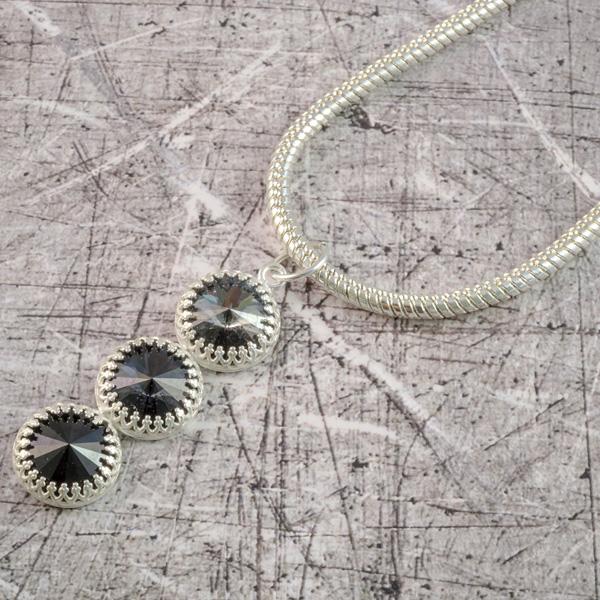 Fade To Black Crystal Pendant Tutorial Fade To Black Crystal Pendant Tutorial