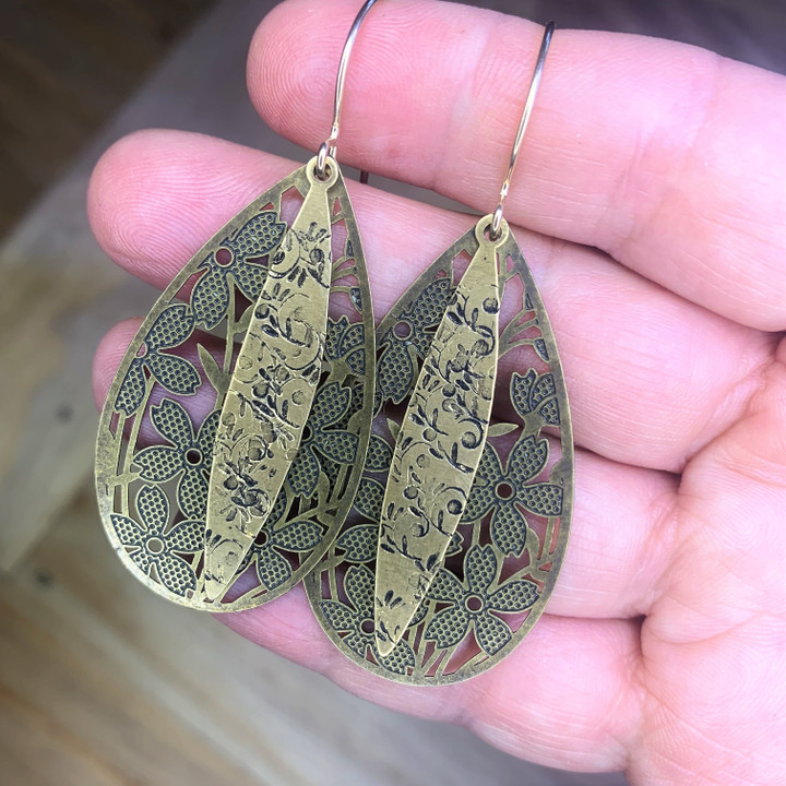 Layered Floral Earrings with Stamping Tutorial Layered Floral Earrings with Stamping Tutorial