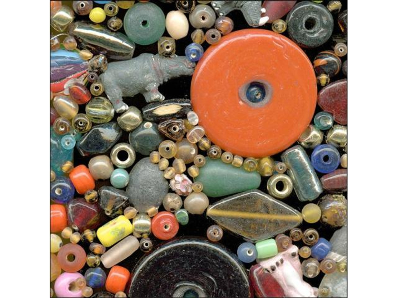 Half Pound of Bulk Mixed Beads and Spacers Glass, Plastic, Metal, Crystal 