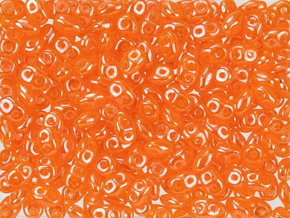 You'll love the vibrant look of these SuperDuo beads. These seed beads are unique in that they feature an innovative oval shape and two stringing holes. From a side view, the edges taper at both ends. When strung or woven, the beads nest up nicely. They are perfect for using in woven seed bead designs to add variety of shape.  