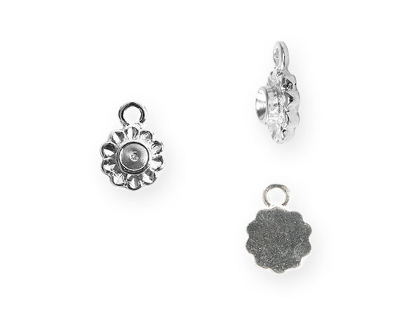 Bring floral style to your designs with this tiny bezel aster charm from Nunn Design. This charm features a flower shape with a round bezel in the center. This bezel has a 3mm diameter and works well with 24pp size chatons. There is a loop at the top of the charm which makes it easy to add to your designs. This charm features a versatile silver shine. Bezel Dimensions: Inner Diameter 3mm