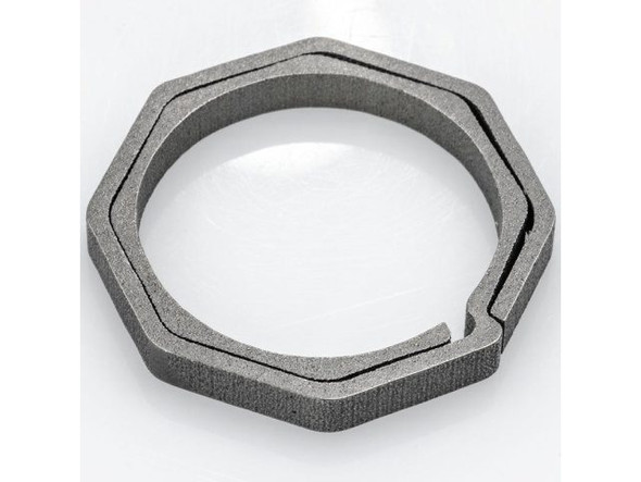 Titanium Key Ring, Split Ring, 25mm Octagon (each)