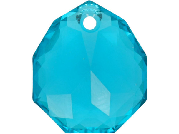 Let your designs shine with this PRESTIGE Crystal Components 6436 Majestic Pendant. This pendant features a wide teardrop-like shape with angular facets. These facets catch the light and make this pendant really sparkle. There is a stringing hole at the top of the pendant, so it is easy to add it to your designs. This pendant features a Blue Zircon color.