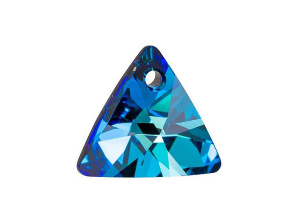 Enhance designs with geometric flair using the PRESTIGE Crystal Components 6628 16mm triangle pendant in Crystal Bermuda Blue. The triangular shape of this pendant is full of versatility. You can use it in demurely sophisticated looks or opulent eye-catchers. Try them in chandelier earrings, bold layered necklaces or more simple designs. It's sure to capture the imagination, thanks to its sparkling facets. This large pendant displays a deep blue color that lights up from within aquatic character.Sold in increments of 3