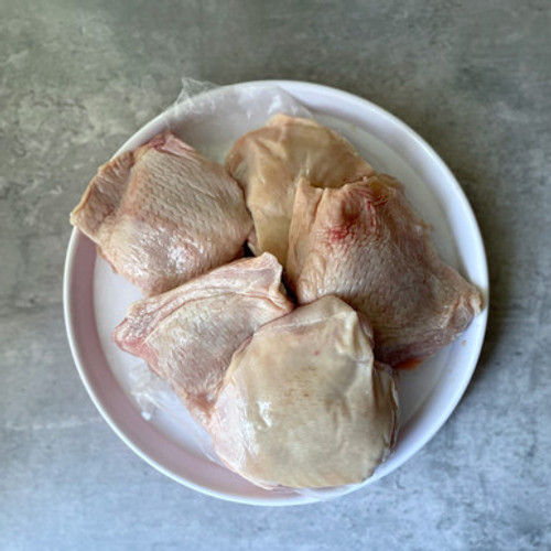 Chicken Thighs -- ITEMS-CHIX-THIGH-001-PV9778