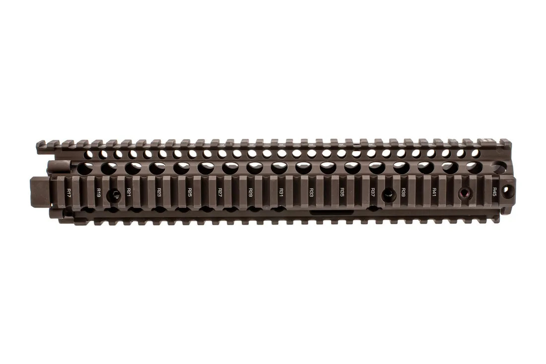 Daniel Defense RIS II M4A1 Quad Rail FDE