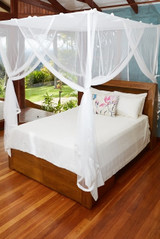 How to Hang a Mosquito Net from the Ceiling — Complete Guide