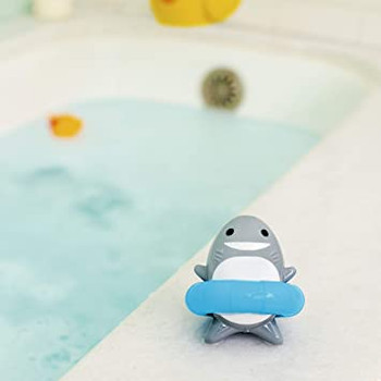 Munchkin® Sea Spinner™ Wind-Up Shark Baby and Toddler Bath Toy #3