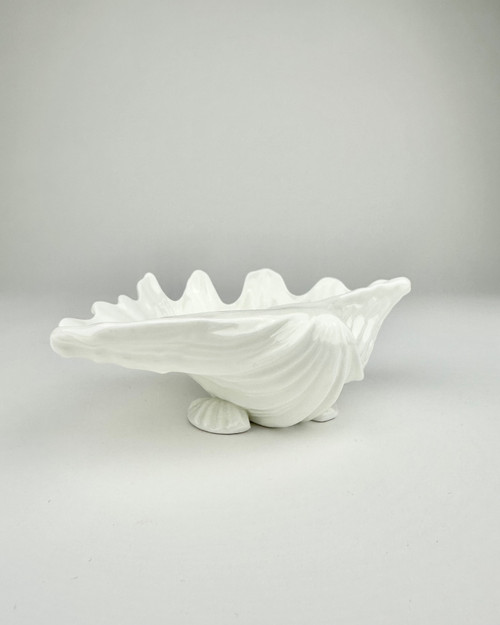 Wedgwood Nautilus Collection Footed Clam Shell