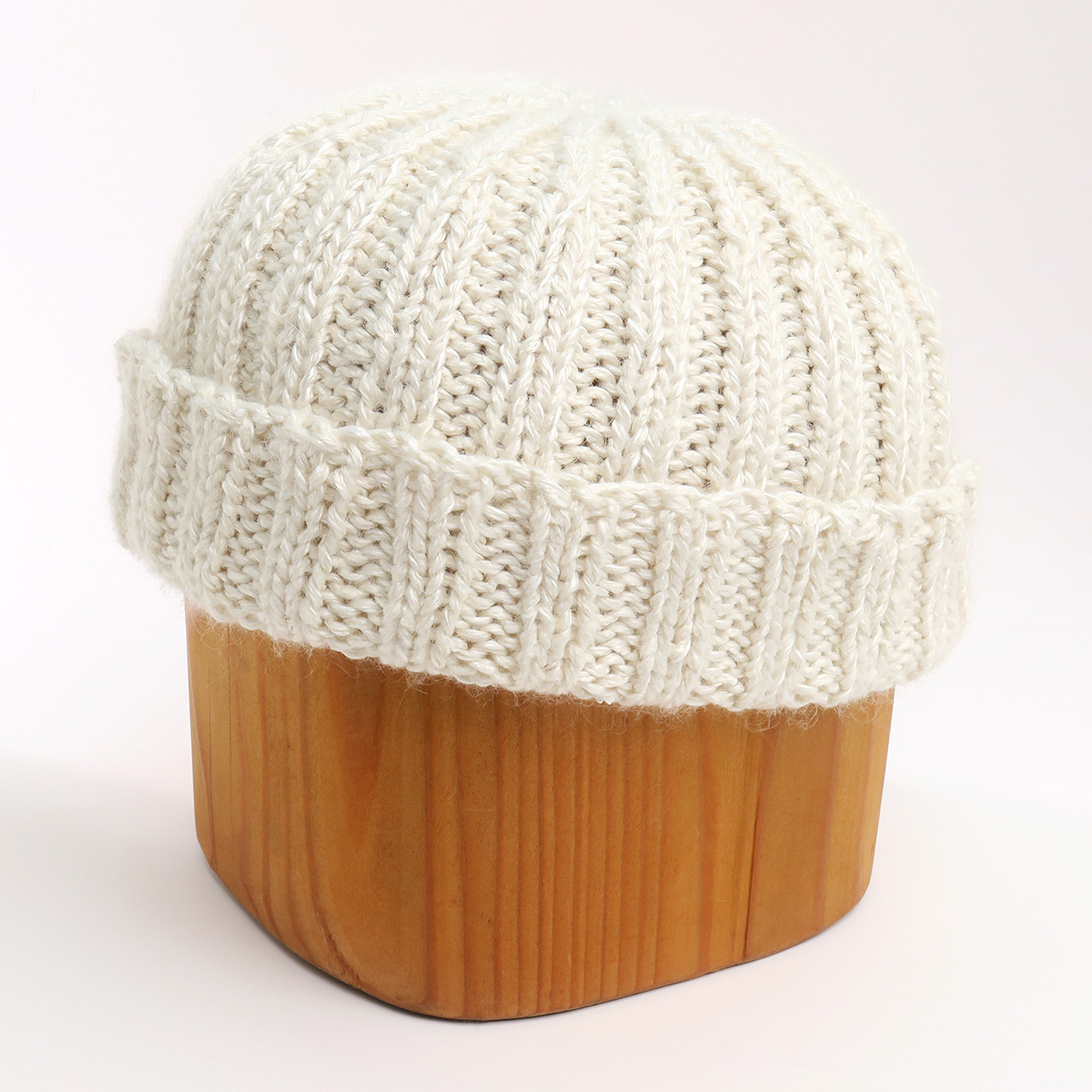 Cable Hat Knitting Kit by Sanjo Silk