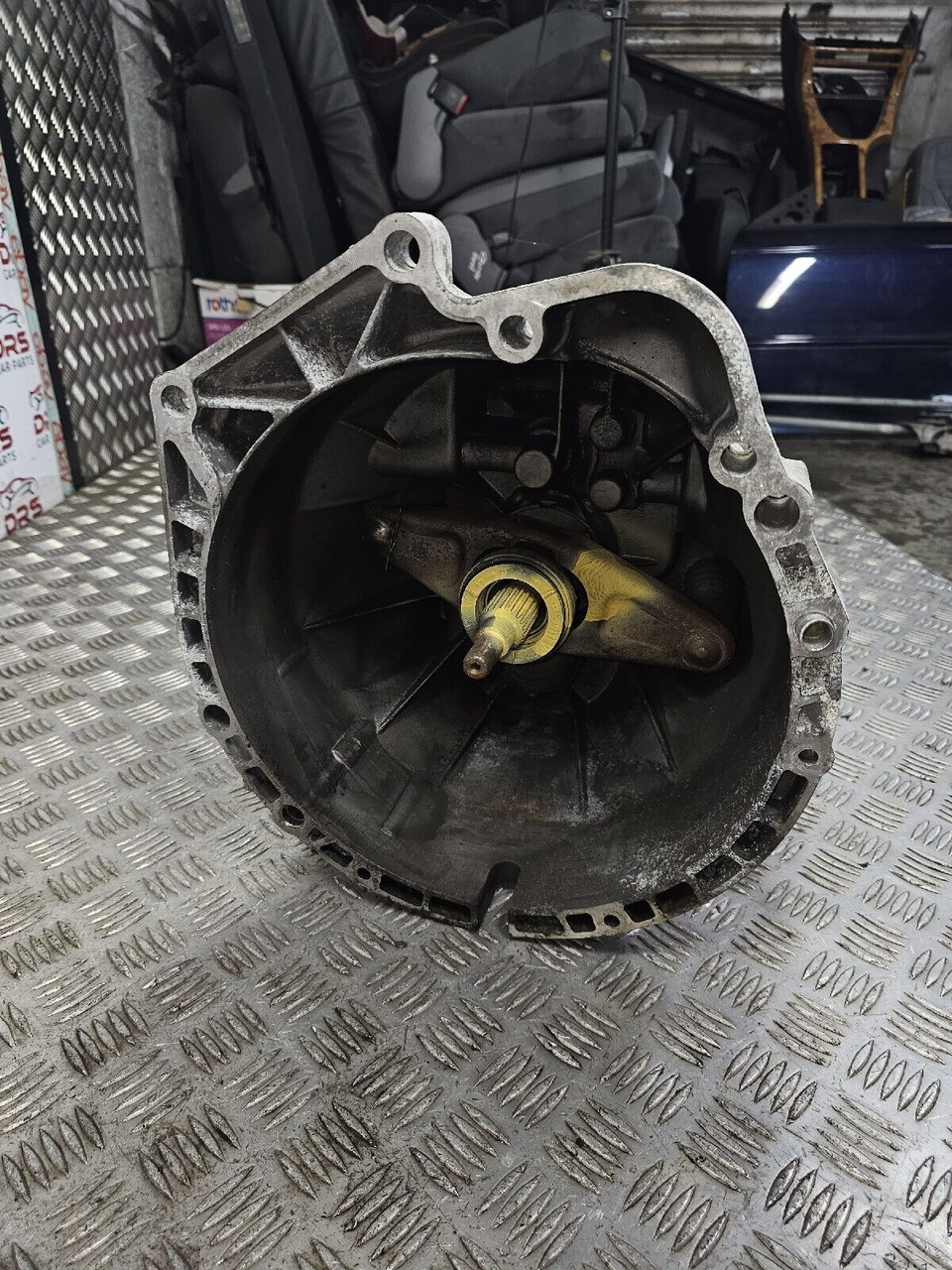 BMW E90 GEARBOX MANUAL 6 SPEED 318I 3 SERIES (NONSTOP/START) N43