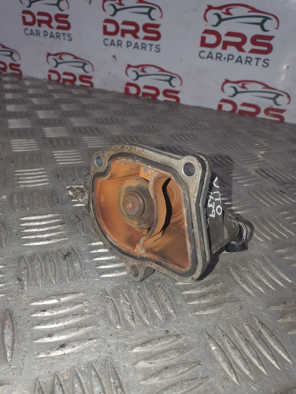 MERCEDES VITO THERMOSTAT HOUSING 111 2.2 DIESEL W639 (2003 2012)