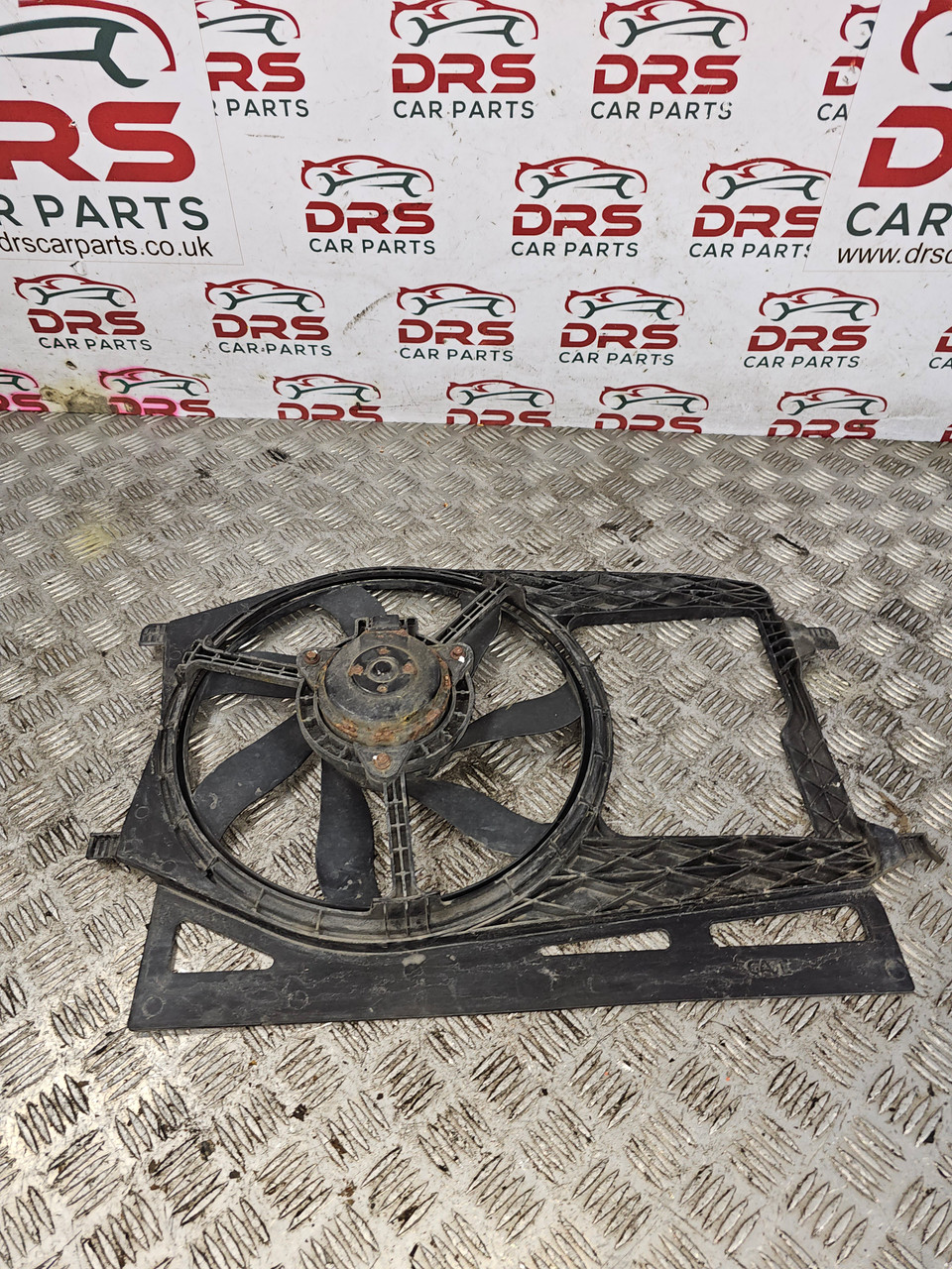 MINI COOPER ONE COOLANT RADIATOR FAN 1.6 PETROL R50 2001 - 2006