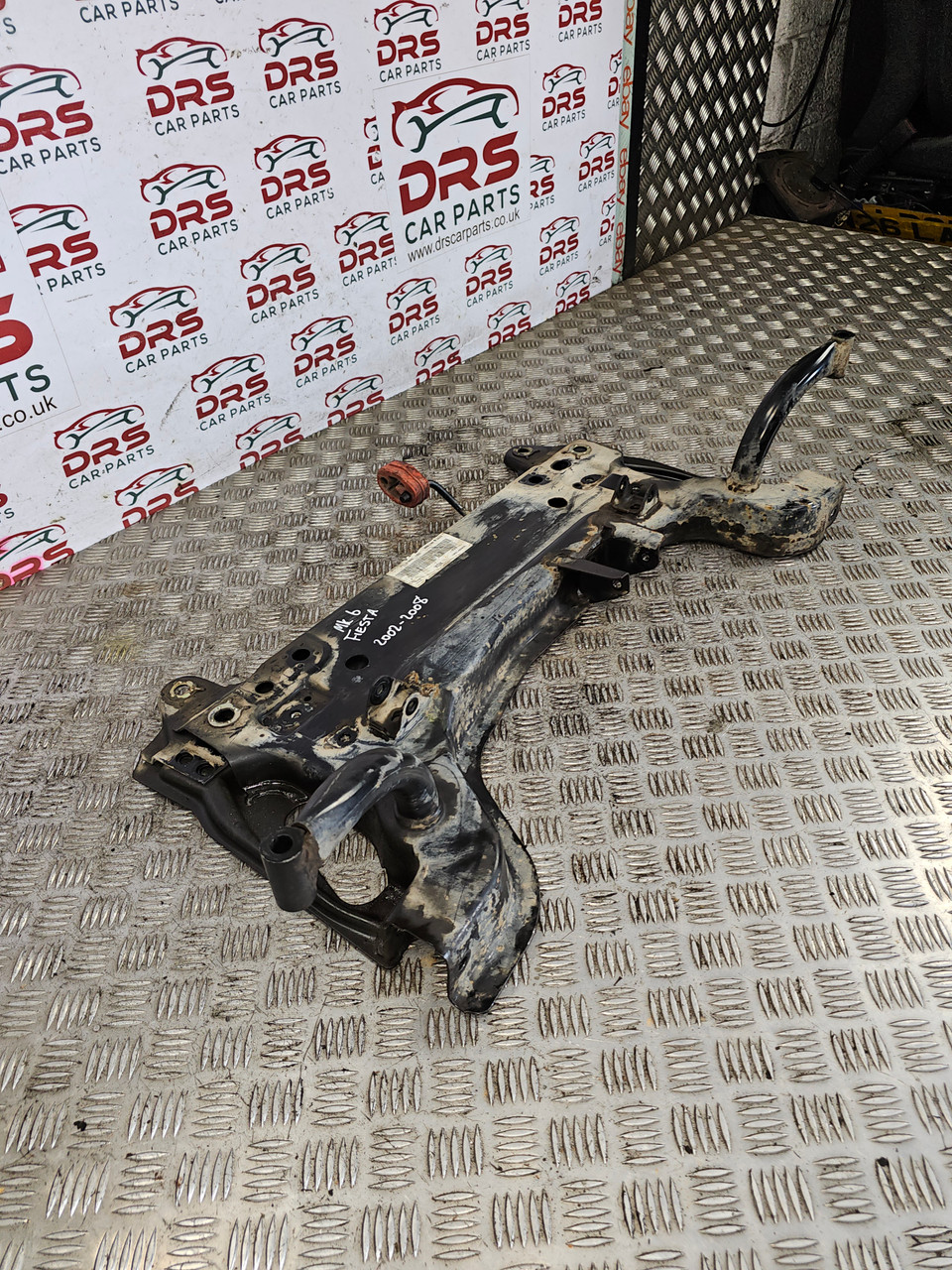 GH-202531 GH Chassisveer Vooras, Vooras rechts, Vooras links voor FORD