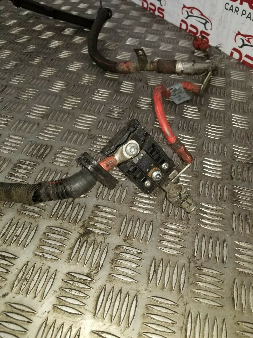 LAND ROVER DISCOVERY 3 BATTERY POSITIVE CABLE 2.7 TDV6 (2004 2009